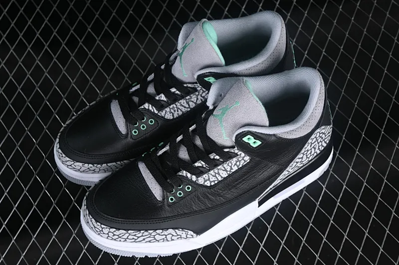 All categories Air Jordan Jordan series basketball shoes Air Jordan 3 L version Air Jordan 3 "Green Glow" AJ3 Joe 3 black and green CT8532-031
